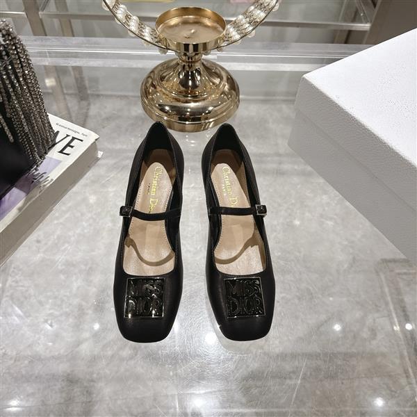 20251127171540376 270